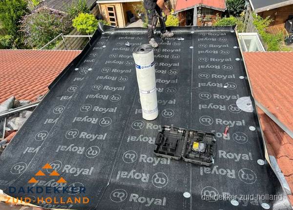 Dakrenovatie met Royal onderdak op plat dak in Zuid-Holland